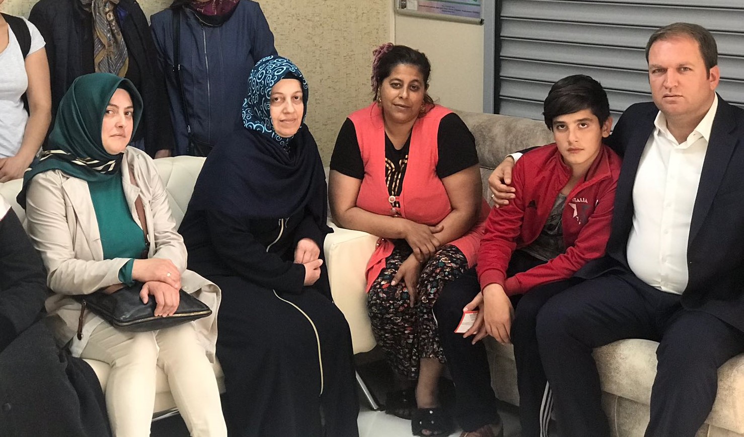 ”ENGELSİZSİNİZ VAKFI” DUR DURAK BİLMİYOR