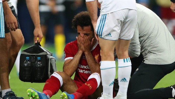 Muhammed Salah gözyaşlarıyla oyundan çıktı