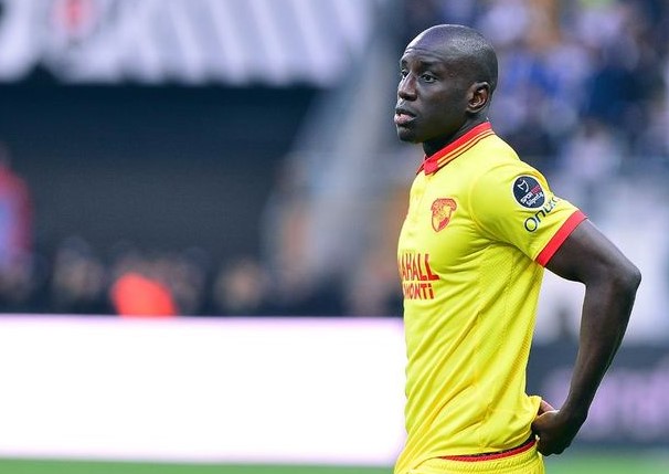 Flaş gelişme! Demba Ba imzayı atıyor!