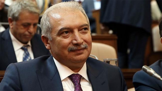 MEVLÜT UYSAL’DAN MESAJ VAR