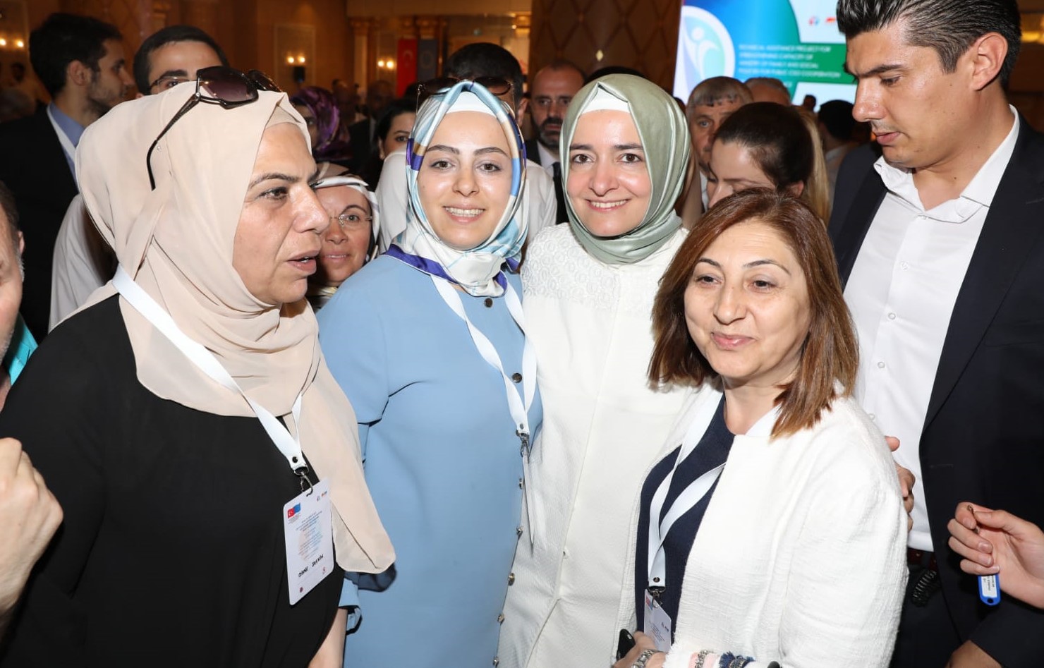 ‘AHDE VEFA’ KISA SÜREDE BÜYÜK YOL KATETTİ
