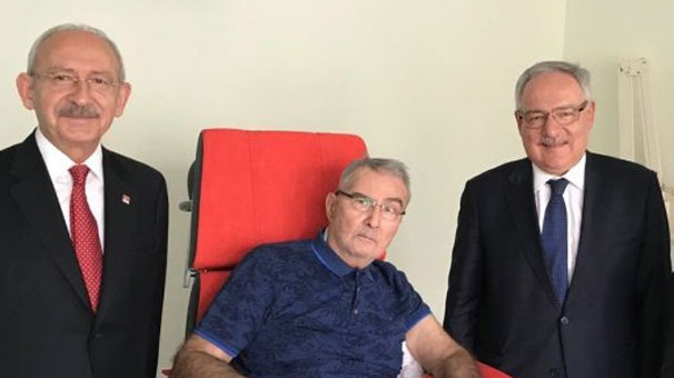 Kılıçdaroğlu Deniz Baykal’ı ziyaret etti