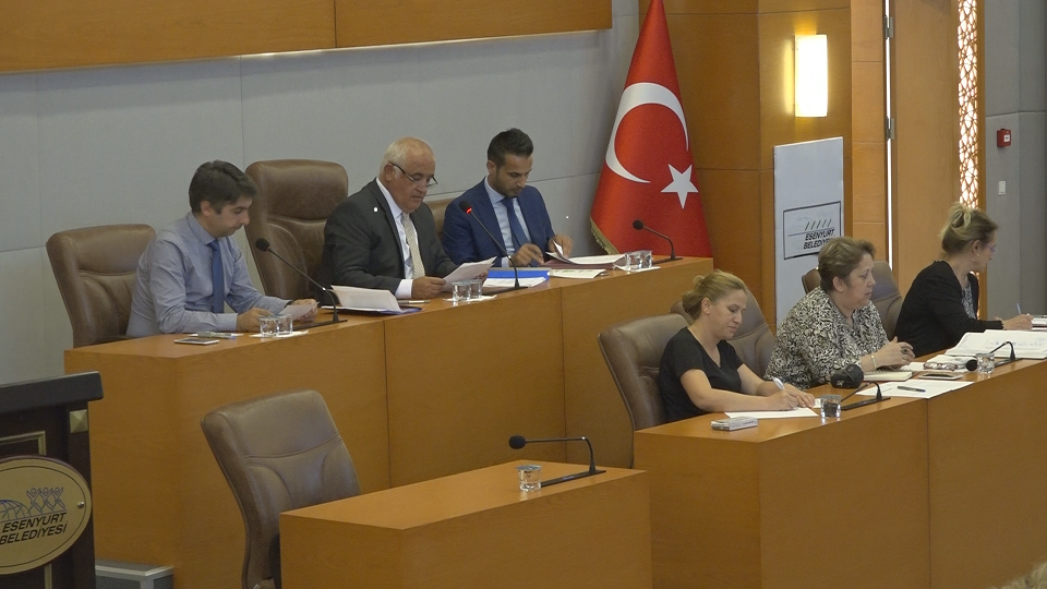 LÜTFETTİLER! CHP’YE GRUP ODASI