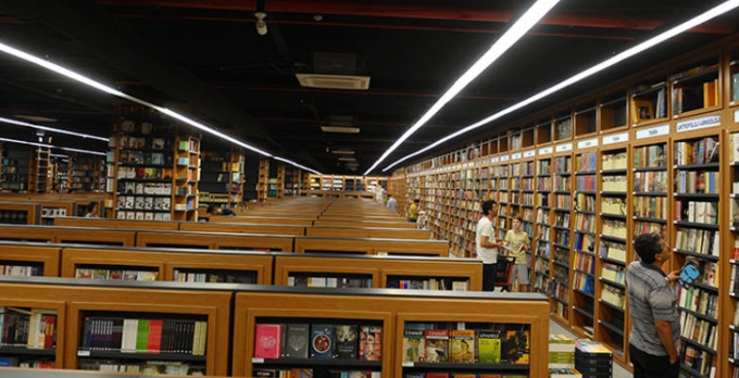 Avrupa’nın en büyük kitabevi Türkiye’de açıldı!