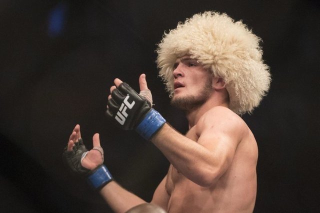 Dünya Khabib Nurmagomedov’u konuşuyor.