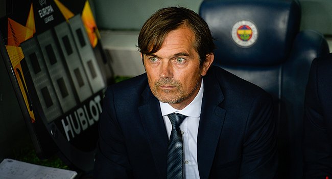 Cocu’nun görevine son verildi