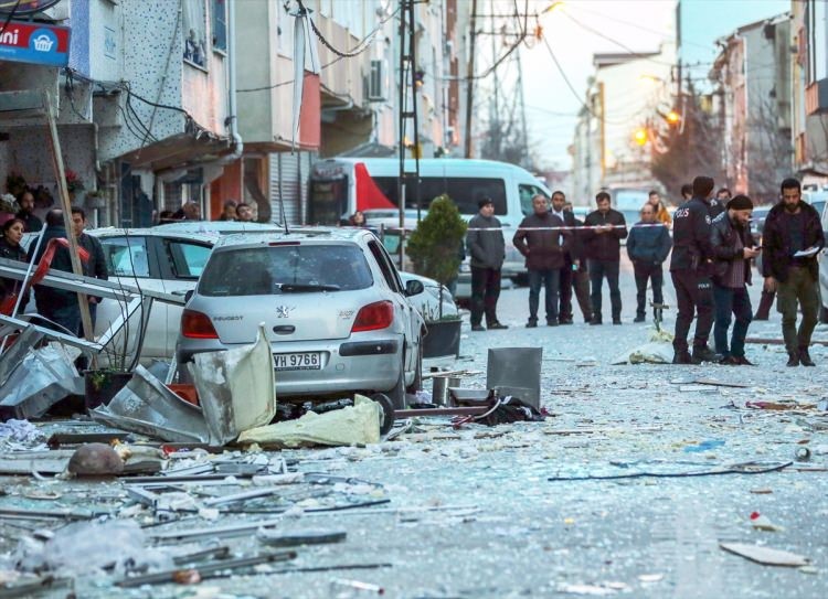 Esenyurt’ta korkutan patlama!