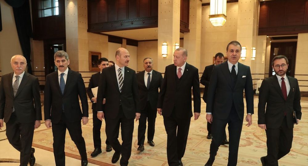 AK Parti kampa giriyor