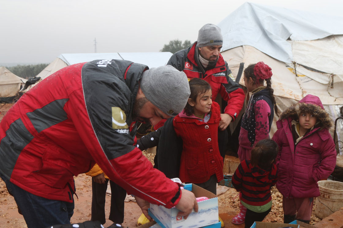 STK’lardan İdlib için yardım seferberliği