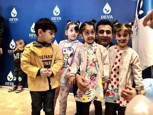 MİNİK ÖĞRENCİLERİ İLÇE BİNASINDA MİSAFİR ETTİLER