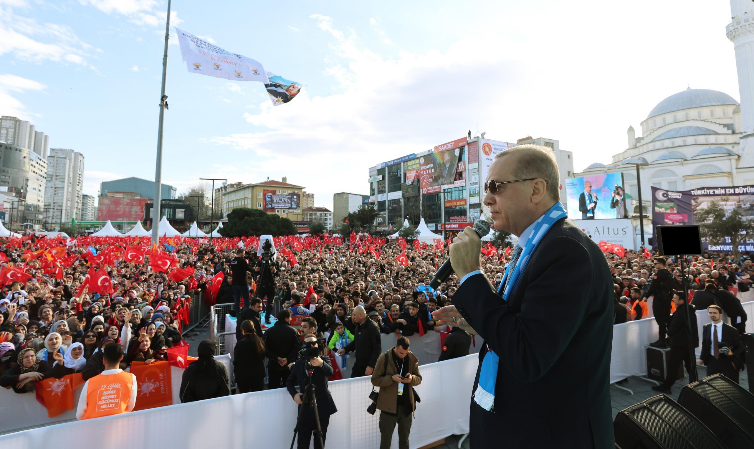 Cumhurbaşkanı Erdoğan’dan Miçotakis’e uyarı: Yanlış yapmaya kalkarsan Çılgın Türkler yürür