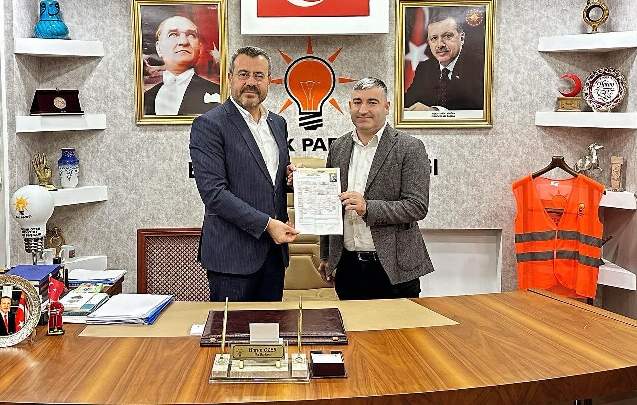 AK PARTİ’NİN GENÇ İSMİ HAMZA TANIŞ MECLİS ÜYELİĞİNE BAŞVURDU