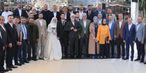 GENÇ BAŞKAN DÜNYA EVİNE GİRDİ