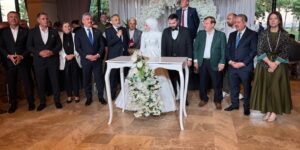 ESRA VE OĞUZHAN DİLLERE DESTAN DÜĞÜNLE MUTLULUĞA ADIM ATTI