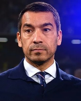 Beşiktaş’ta Giovanni Van Bronckhorst gönderildi!