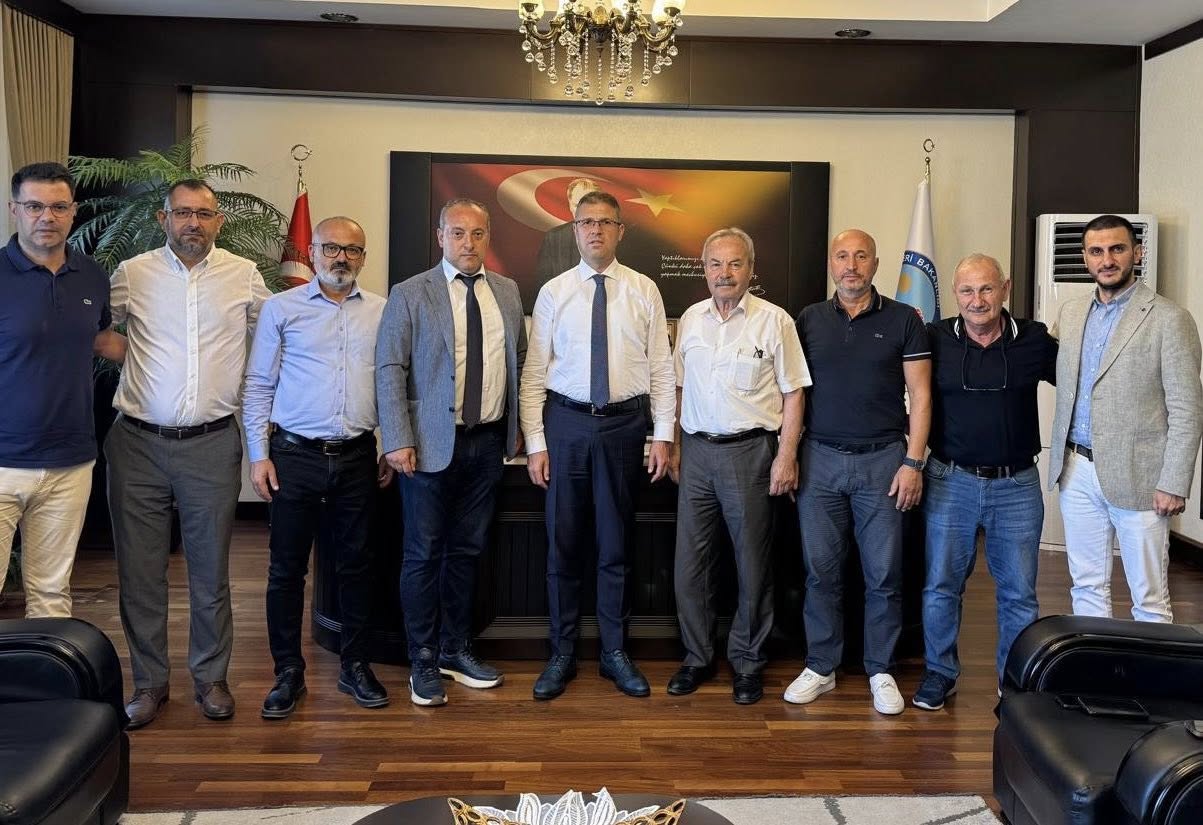 AVCILARSPOR GELECEĞİ İLE ALAKALI ZİYARETLERİNE DEVAM EDİYOR