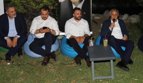AK PARTİ GENÇLİĞİ ÇALIŞMALARINA ARA VERMEDEN DEVAM EDİYOR