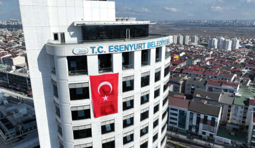 Kayyum sucuğu bile AK Partiliden almış!