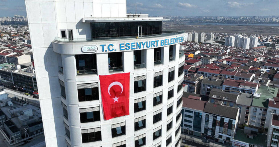 Kayyum sucuğu bile AK Partiliden almış!