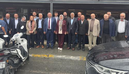 Sivas Milletvekili Rukiye Toy Esenyurt’ta Dernek Başkanlarını ve Muhtarları Dinledi