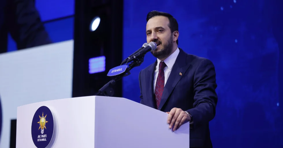 AK PARTİ İL BAŞKANI ABDULLAH ÖZDEMİR VE EKİBİNİN PERFORMANSI TARTIŞILIYOR.!