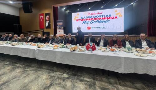 Seyithan İzsiz’den Vefa İftarı: Kadim Dostlar Yeniden Bir Arada