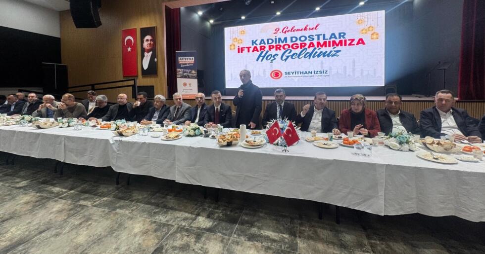 Seyithan İzsiz’den Vefa İftarı: Kadim Dostlar Yeniden Bir Arada
