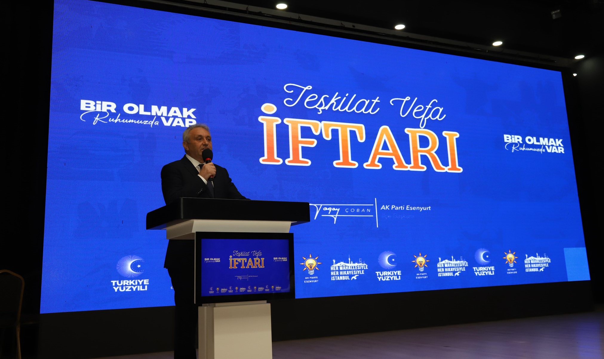 AK Parti Esenyurt Teşkilatı Vefa Sofrasında Buluştu