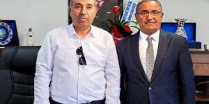 MİNİBÜSÇÜLER CAMİASINDA BAYRAK DEĞİŞİMİ
